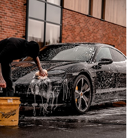 What to do when your car breaks down in rain or at night